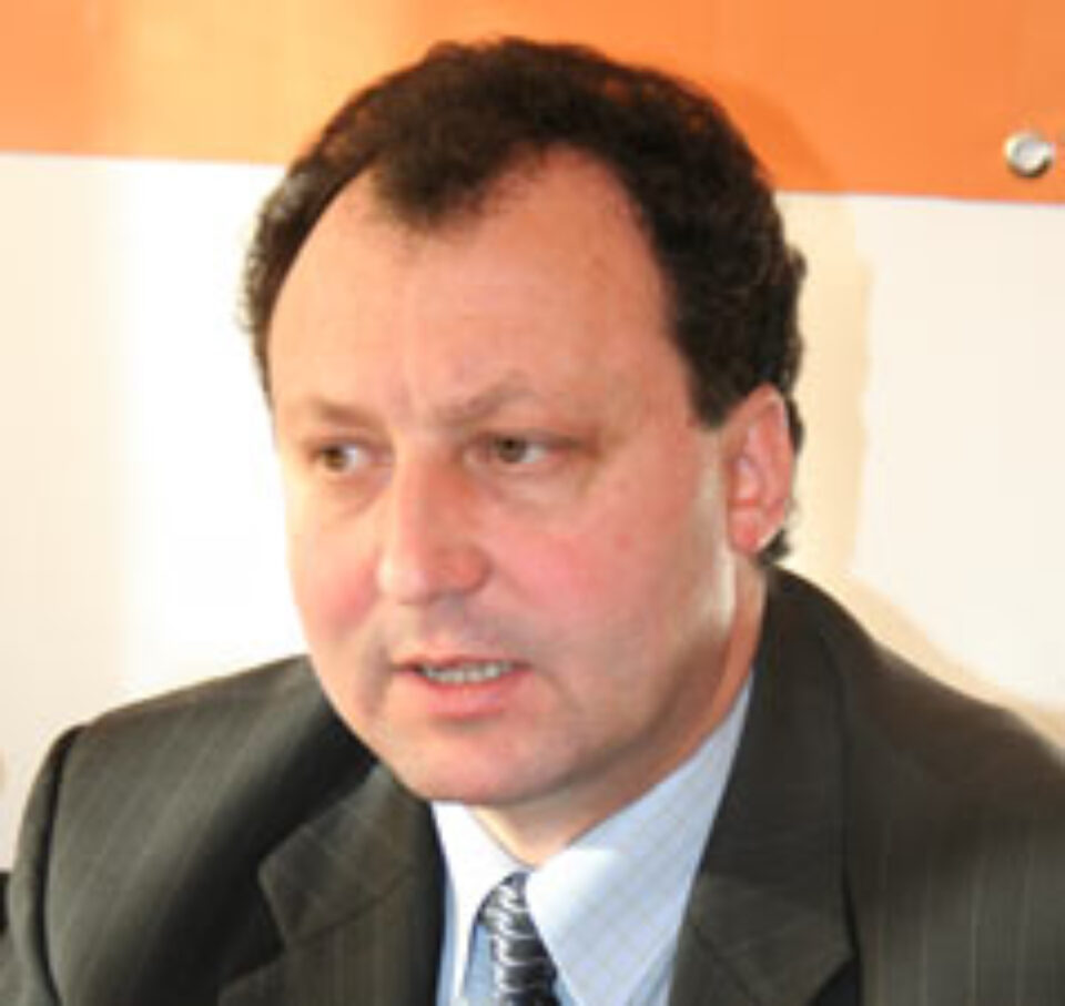 Pardău le sugerează liderilor PNL să-și ceară scuze în fața electoratului Pardău le sugerează liderilor PNL să-și ceară scuze în fața electoratului