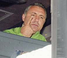 Stoicikov, pe făraș