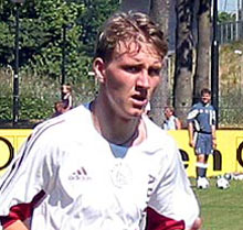 Mitea, pas înapoi în carieră