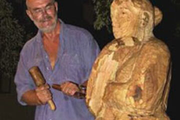 După 23 de ani, sculptorul Geo Goidaci expune în România