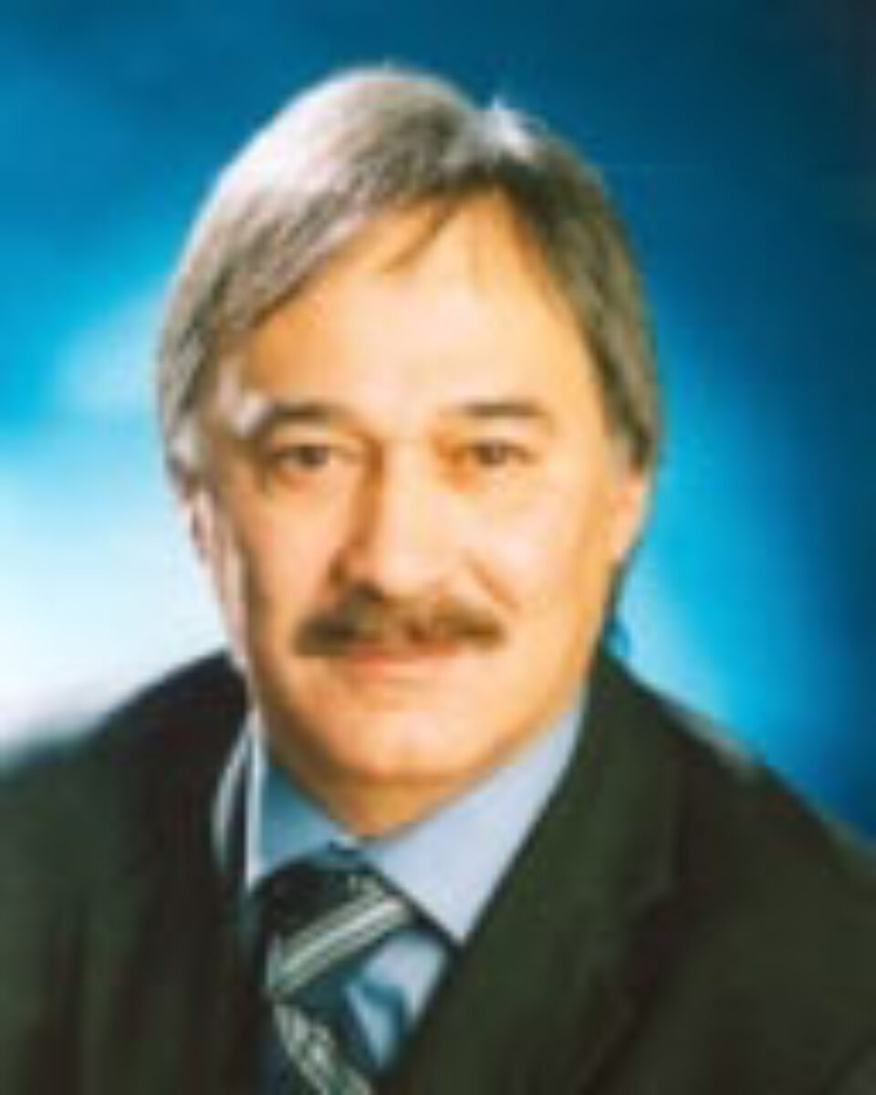 Pereș a demisionat din funcția de vicepreședinte al Senatului Pereș a demisionat din funcția de vicepreședinte al Senatului