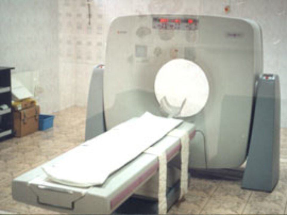 Tomograful de la Spitalul Județean nu mai poate fi reparat
