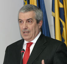 Demisia lui Băsescu, un gest de disperare și o soluție pentru a-și apăra scaunul