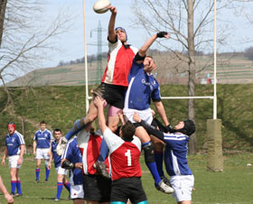 Înfrânți de arbitrul central