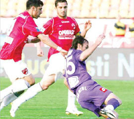 Dinamo, rămâne lider cu un avans de 10 puncte