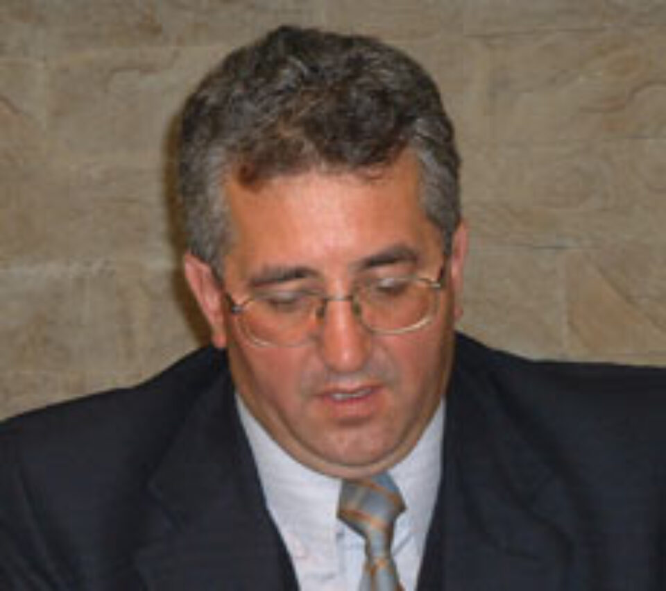 Lungu “pune biciul” pe angajații Primăriei Suceava