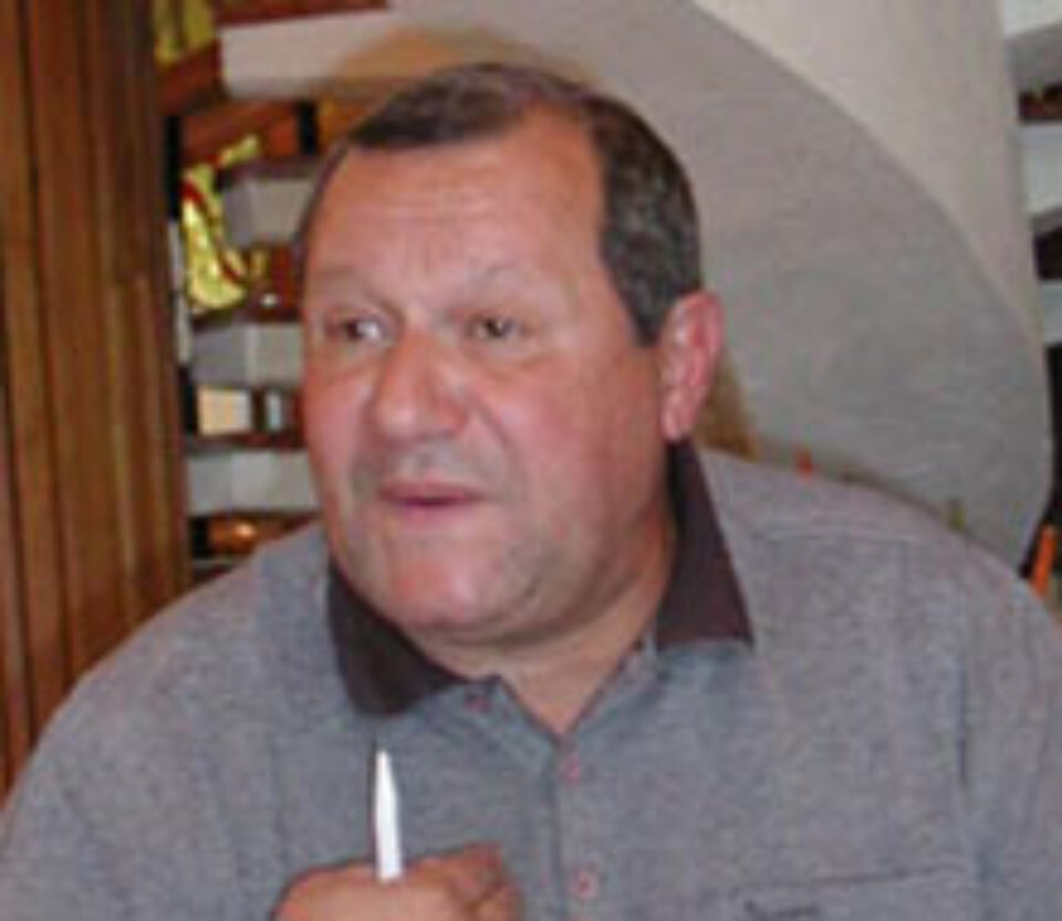 Tânțăreanu, petrecere cu stripteuze!