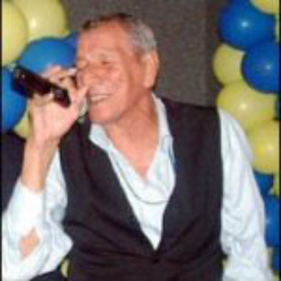 Cântărețul Gil Dobrică a murit Cântărețul Gil Dobrică a murit