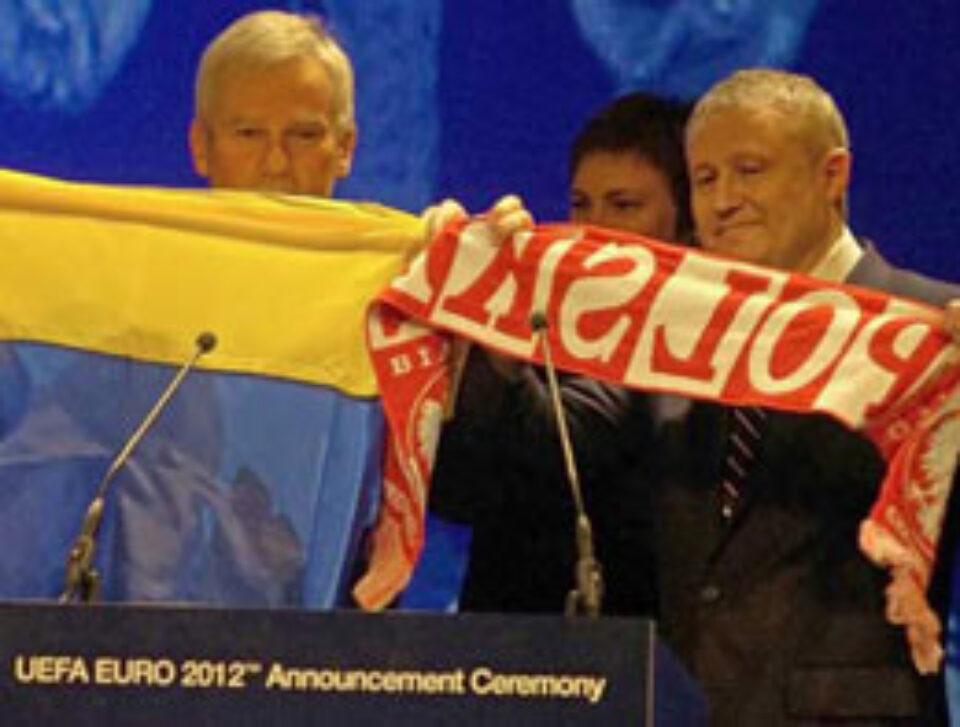 Ucraina și Polonia organizează Campionatul European din 2012