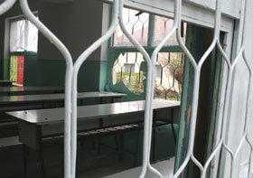 Sală de clasă devastată de elevi