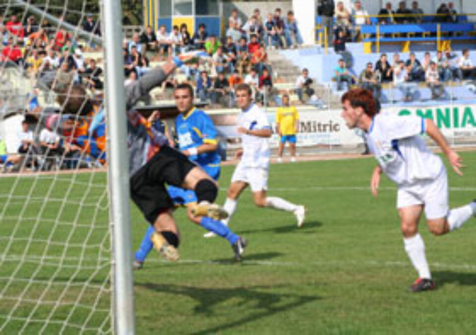 Suferință în derbiul Moldovei