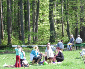 Comisarii de mediu îi vor însoți pe suceveni la iarbă verde, de 1 mai