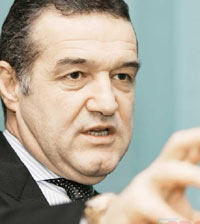 Excepțiile de neconstituționalitate ridicate în două procese ale statului cu Becali, dezbate joi