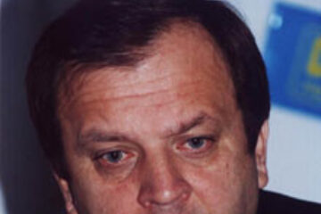 Flutur: „Guvernul nu a pregătit referendumul din străinătate”