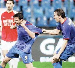 Steaua s-a apropiat la un punct de locul doi