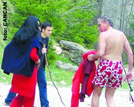 Petre Roman și Silvia Chifiriuc, în Carpați