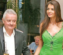 Sandale de 130 de milioane de lei vechi