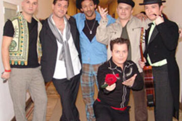 Todomondo amenință cu retragerea