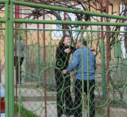 Traian Băsescu, invitat la nunta nepoatei din Suceava