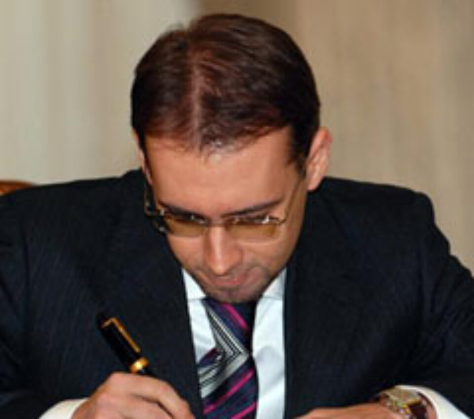 Solicitare de demisie a ministrului Chiuariu și a miniștrilor anchetați