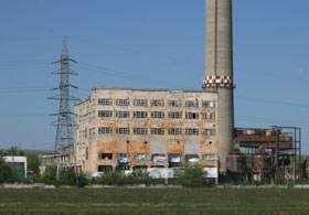 Clădire înaltă de 40 de metri, pusă la pământ printr-o explozie controlată