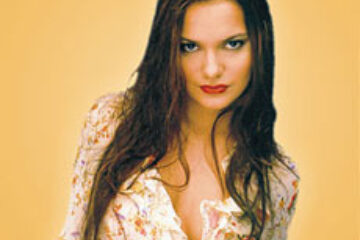 Andreea Antonescu nu mai vrea să se dezbrace pentru Playboy