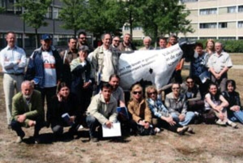 Reprezentanţii ziarelor locale din România, împreună cu trainerii olandezi Reprezentanţii ziarelor locale din România, împreună cu trainerii olandezi