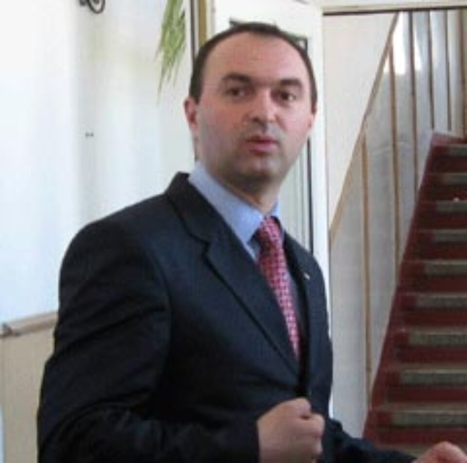 Adomniței este nemulțumit că școlile nu au pregătite studii de fezabilitate pentru investiții