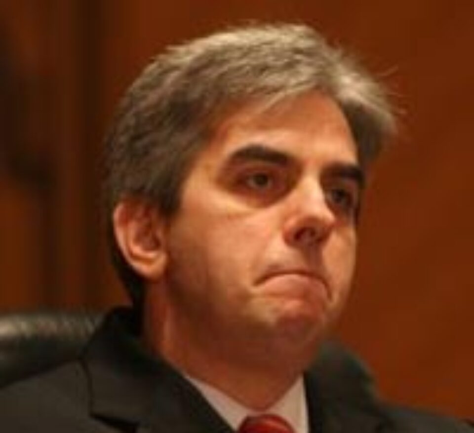 Ministrul Sănătății va transmite la UE opinia românilor privind fumatul în spațiile publice Ministrul Sănătății va transmite la UE opinia românilor privind fumatul în spațiile publice