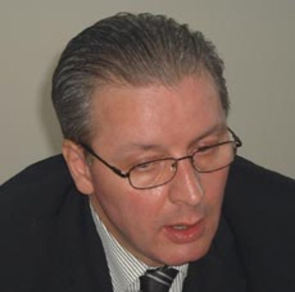 „Băsescu este singurul din țară care merită să fie președintele tuturor românilor” „Băsescu este singurul din țară care merită să fie președintele tuturor românilor”