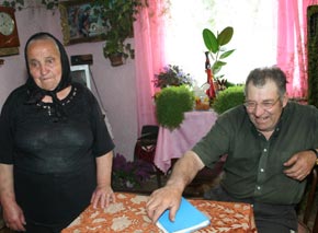 Gheorghe şi Sofia Huber aşteptă despăgubirile plini de speranţă