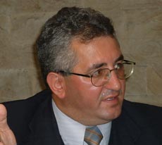 Primarul Sucevei, nemulțumit de ritmul de reparare a trotuarelor