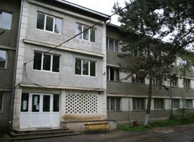 Cămin de elevi, transformat în secție de spital