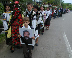 Lacrimi pe ultimul drum pentru jurnalistul Mircea Motrici