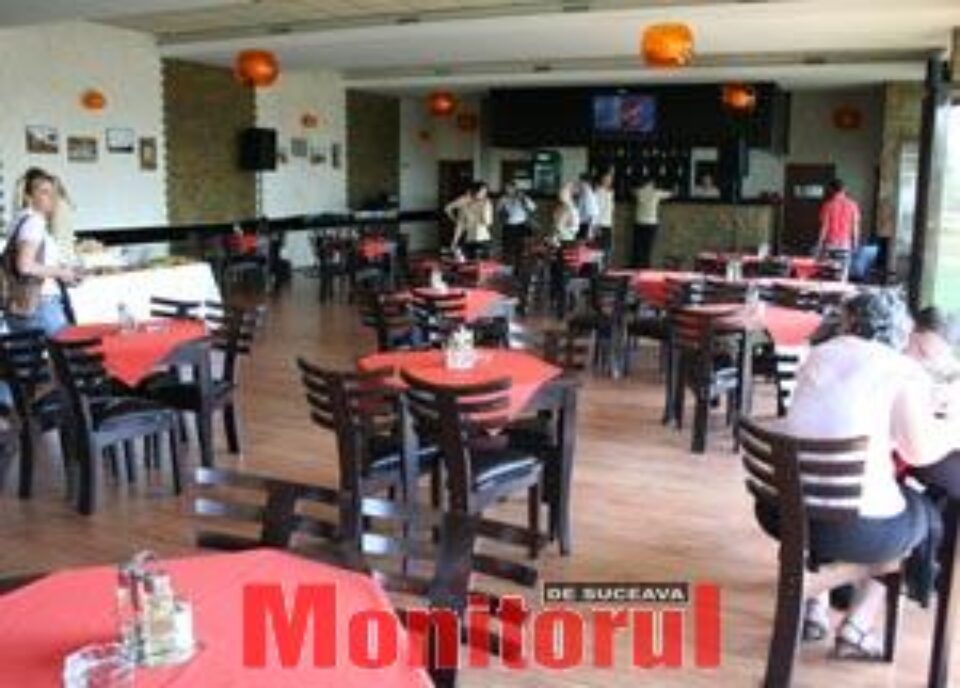 Pistă de bowling ultramodernă și masă de snooker în Suceava