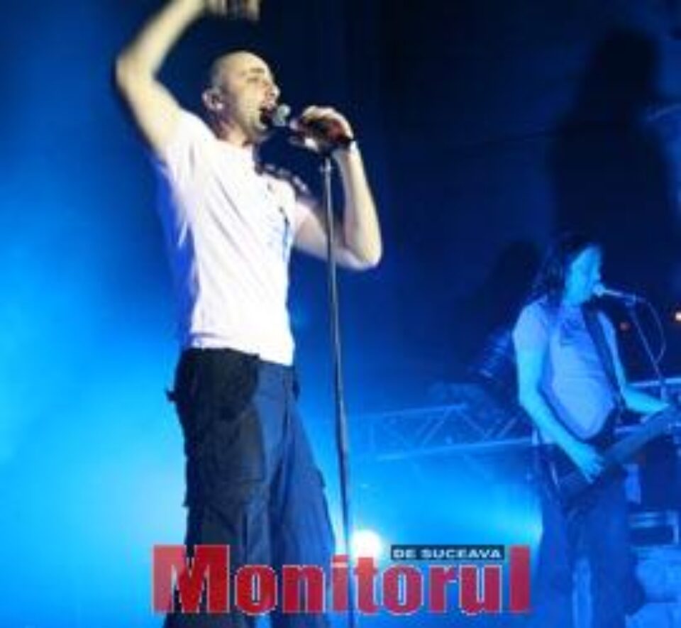 Voltaj și „Lăutarii din Chișinău” vor cânta la Zilele Sucevei Voltaj și „Lăutarii din Chișinău” vor cânta la Zilele Sucevei