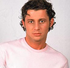 Adrian de la Akcent a primit nota 2 la pat!