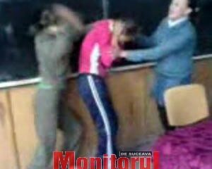 Elevele bătăușe de la Grămești au dat cu subsemnatul la Poliție