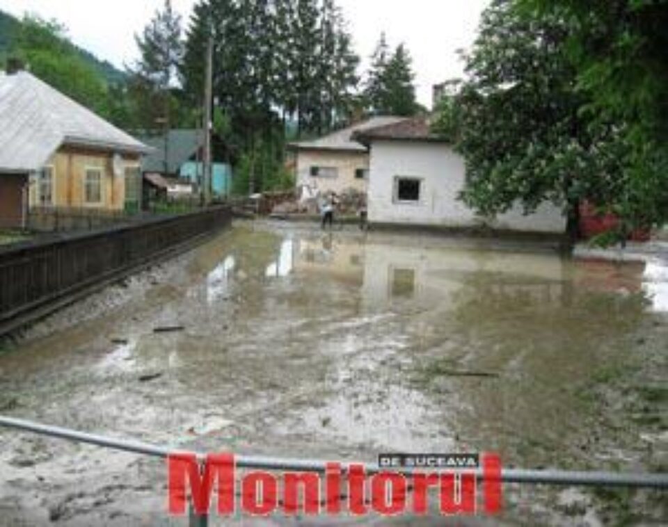 Inundațiile au lovit zona Gura Humorului