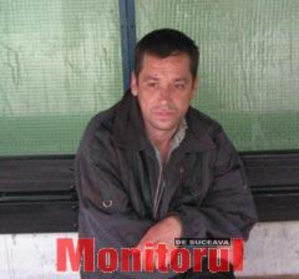 Un bărbat imploră să fie lăsat să locuiască într-o baracă dezafectată de la Spitalul Vechi