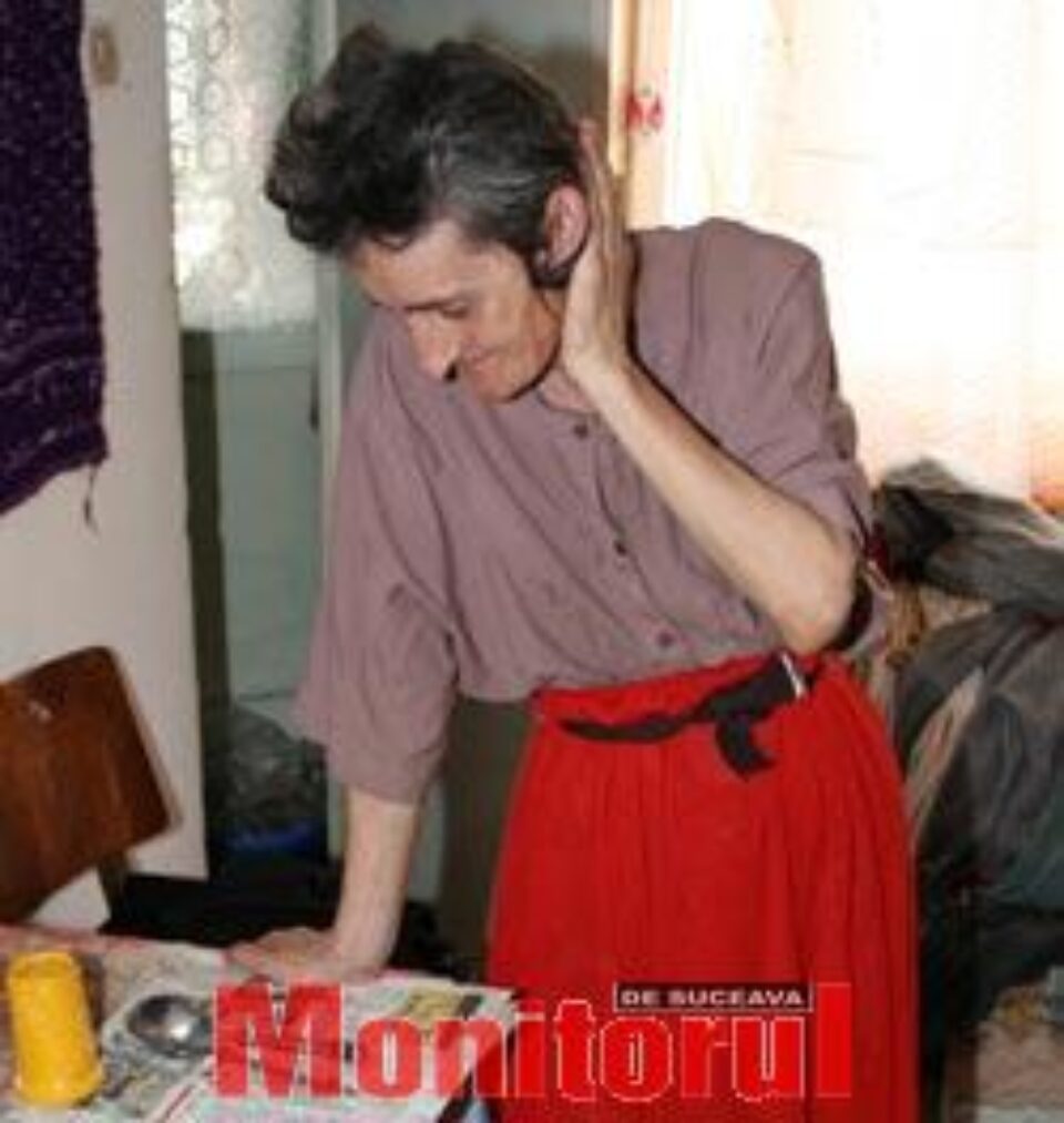 La 51 de ani, Elvirica Plopan îşi trăieşte viaţa în singurătate şi mizerie, fără a cere de la nimeni nimic