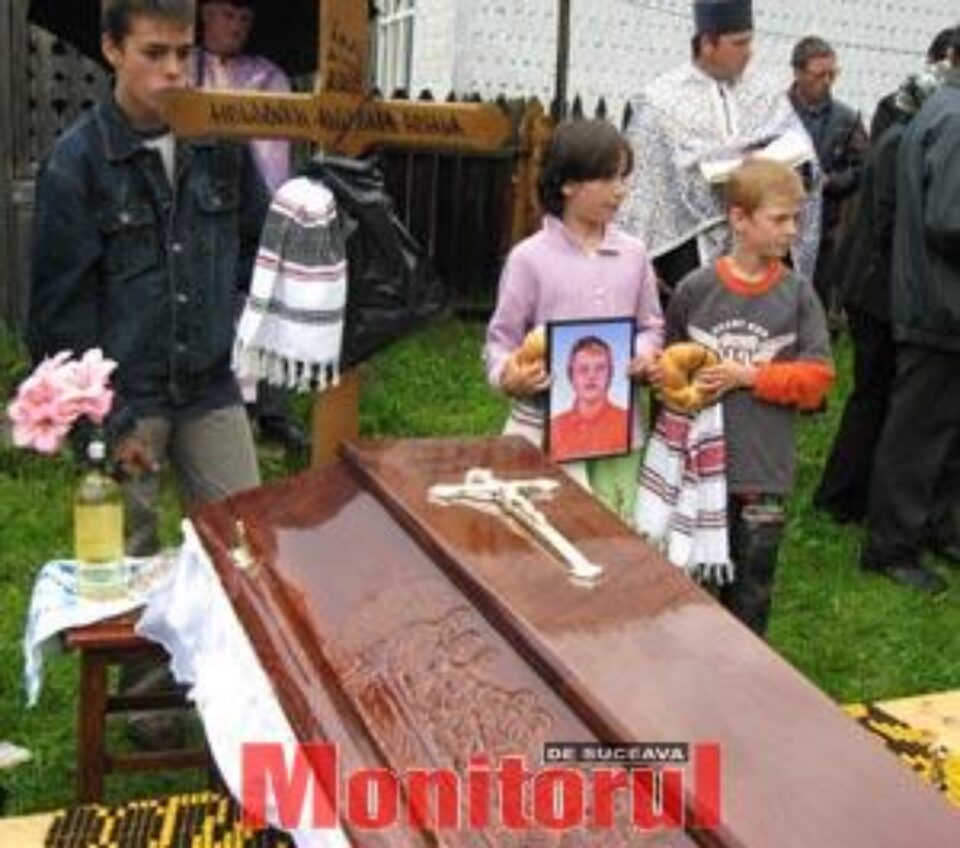 Elevele din microbuzul morții, duse pe ultimul drum