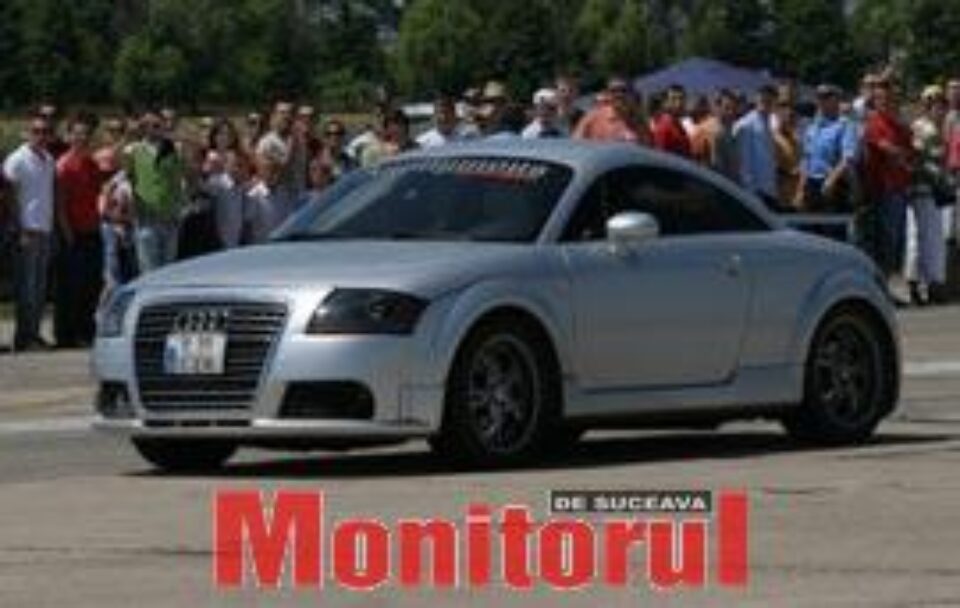 Demonstrații de viteză pe două și patru roți