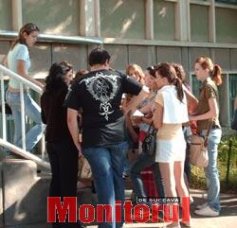 Subiectele la proba scrisă la limba română i-au luat prin surprindere pe candidați Subiectele la proba scrisă la limba română i-au luat prin surprindere pe candidați