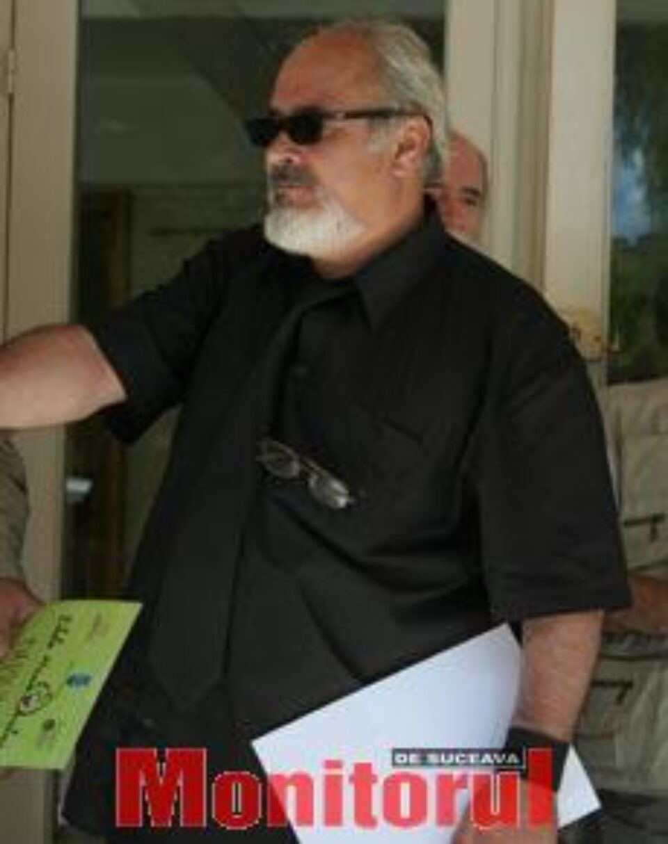 Premiul I la caricatură: Ioan Szilveszter, Tg. Mureş