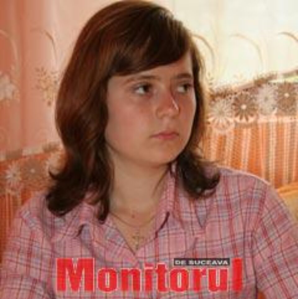 Vis împlinit Eleva eminentă din Siret a primit un calculator performant Vis împlinit Eleva eminentă din Siret a primit un calculator performant