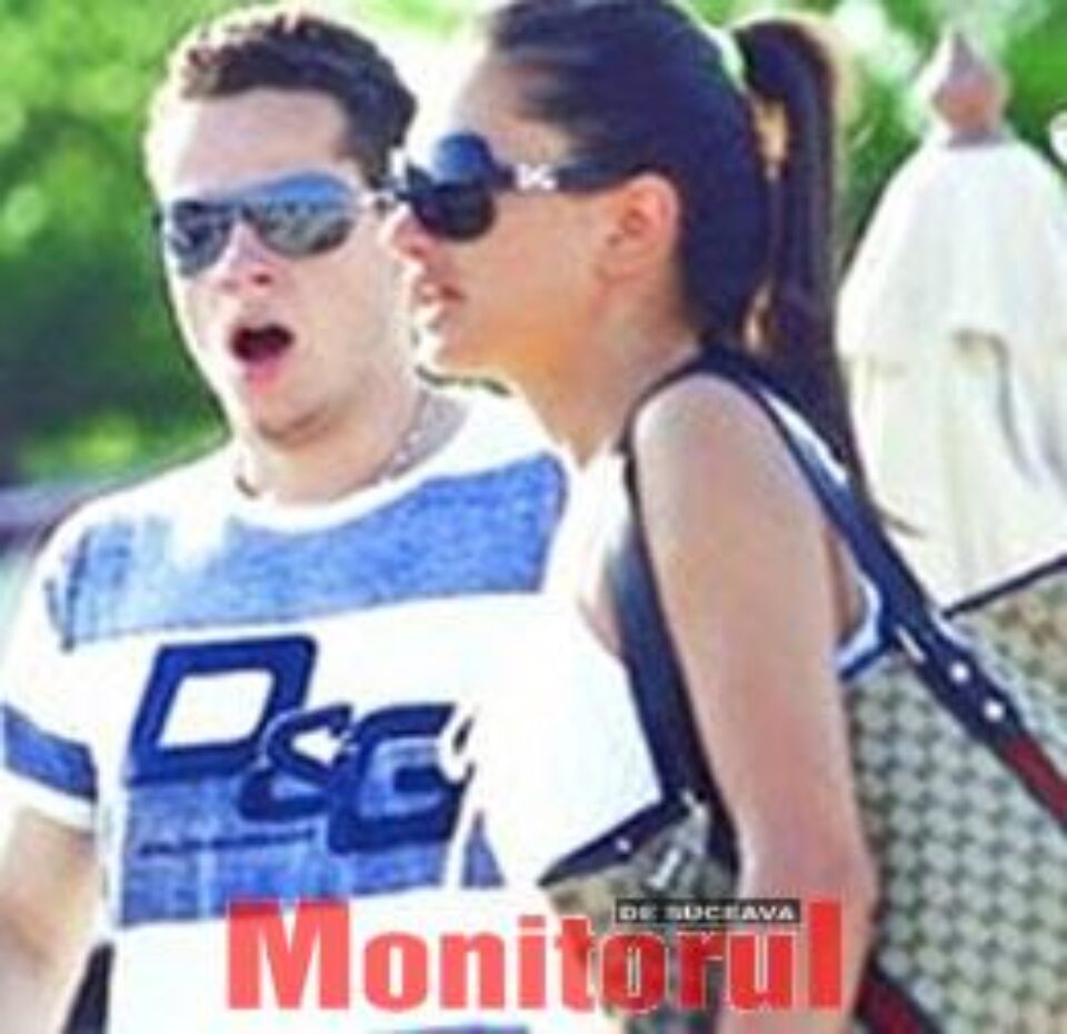 Hrebe Jr a ținut de mână o altă fată