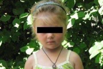 O fetiță din Horodniceni, „măcinată” de o boală genetică de sânge