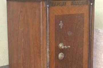 Seifurile furate din Fălticeni, tunuri date la pont