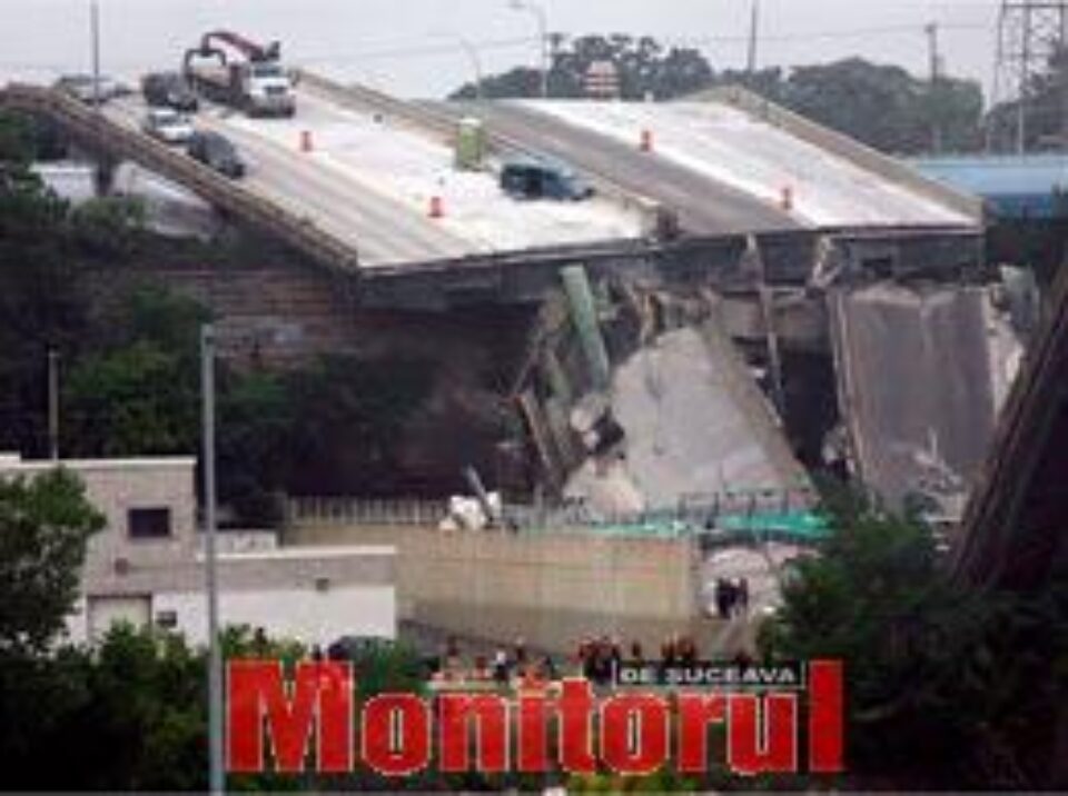 Șapte persoane, ucise după prăbușirea unui pod în Minneapolis